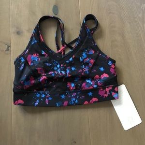 Lululemon sports bra. Size 6. Brand New!
